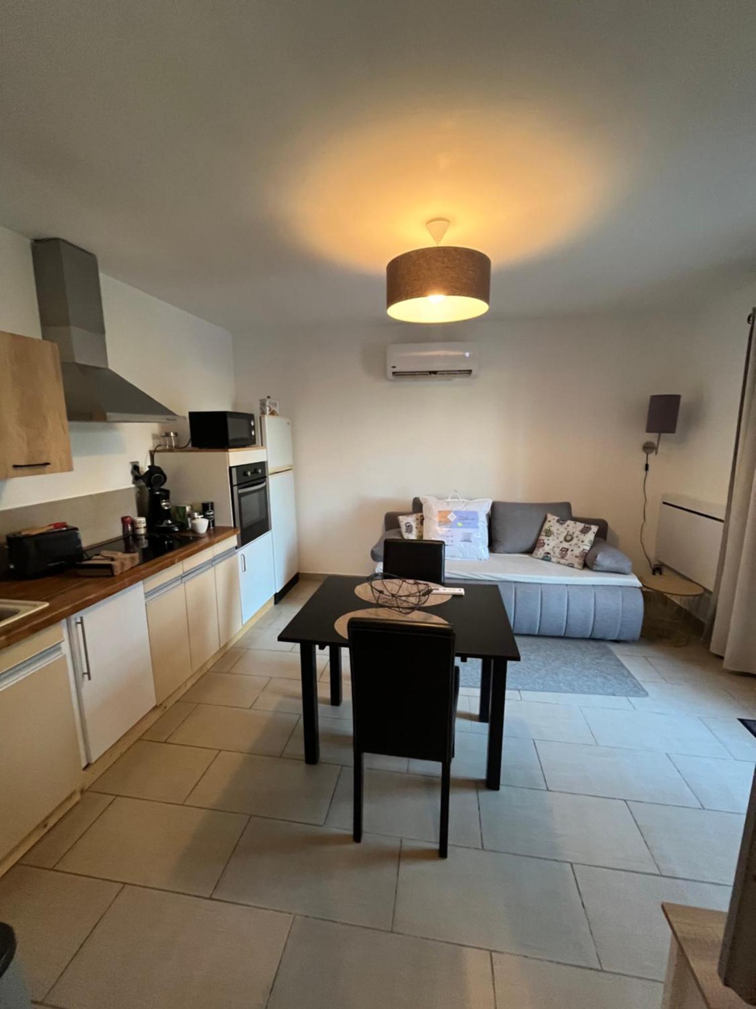 Studio Cosy Avec Climatisation Et Terrasse Malataverne Dış mekan fotoğraf