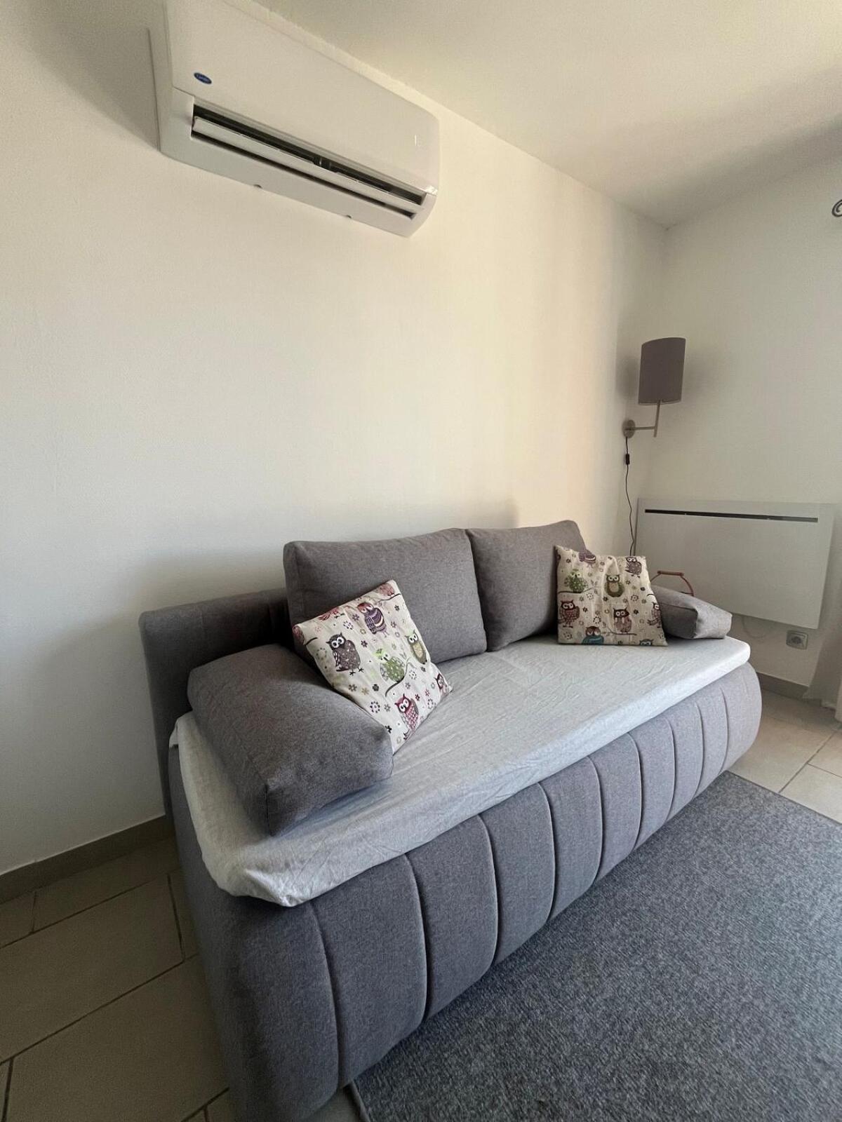 Studio Cosy Avec Climatisation Et Terrasse Malataverne Dış mekan fotoğraf