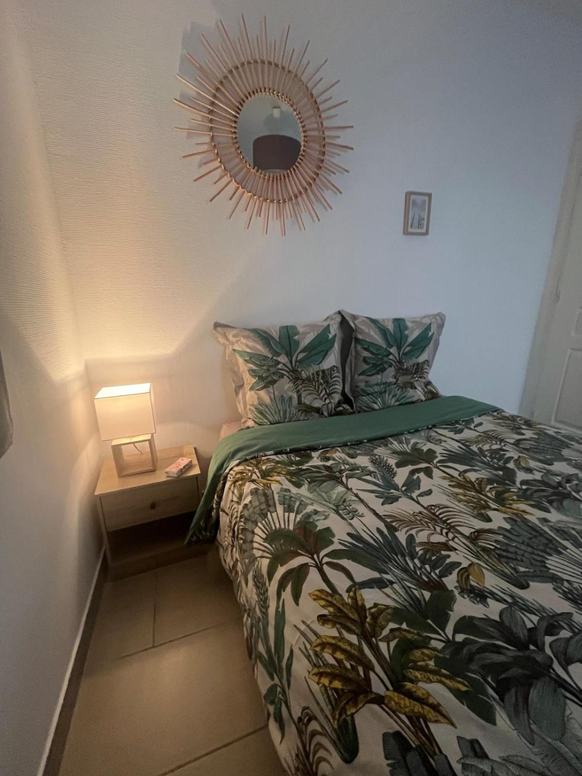 Studio Cosy Avec Climatisation Et Terrasse Malataverne Dış mekan fotoğraf