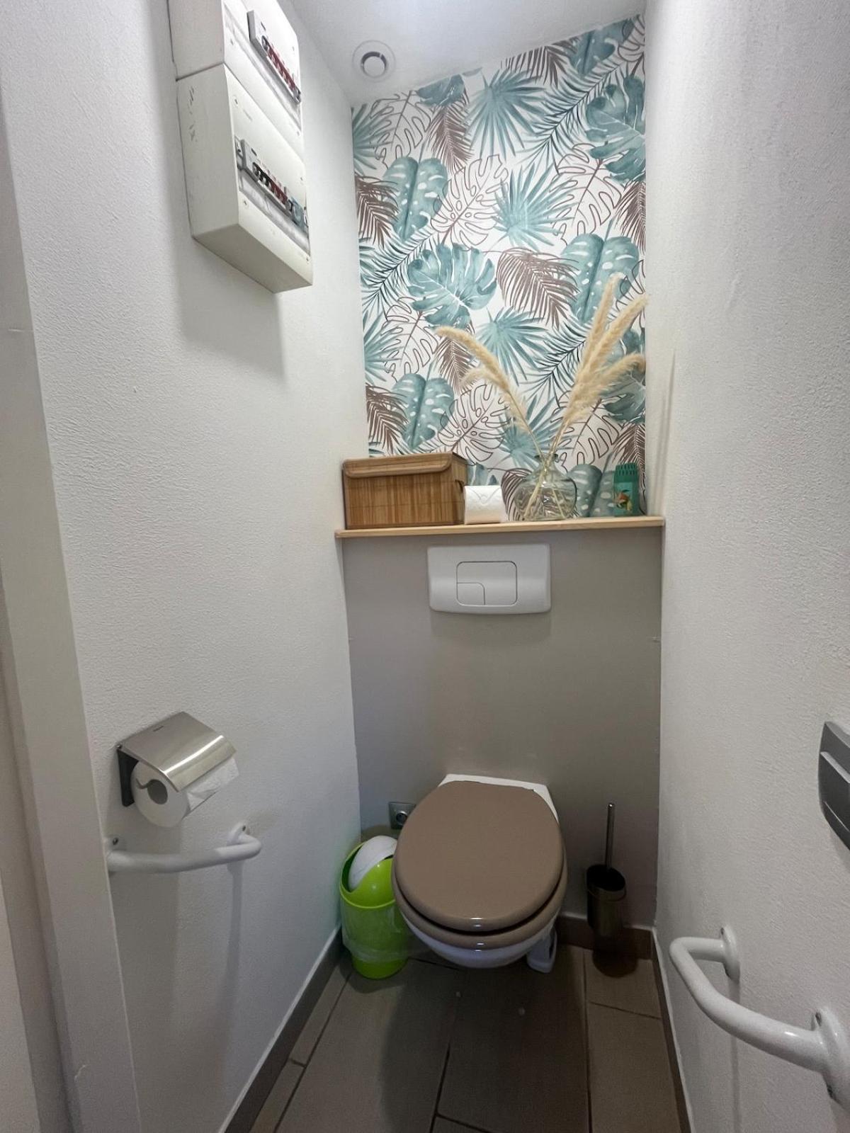 Studio Cosy Avec Climatisation Et Terrasse Malataverne Dış mekan fotoğraf